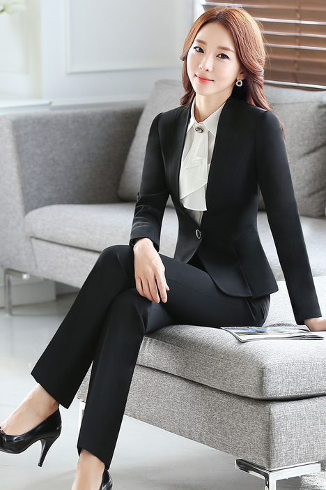 時(shí)尚職業(yè)裝女裝定做